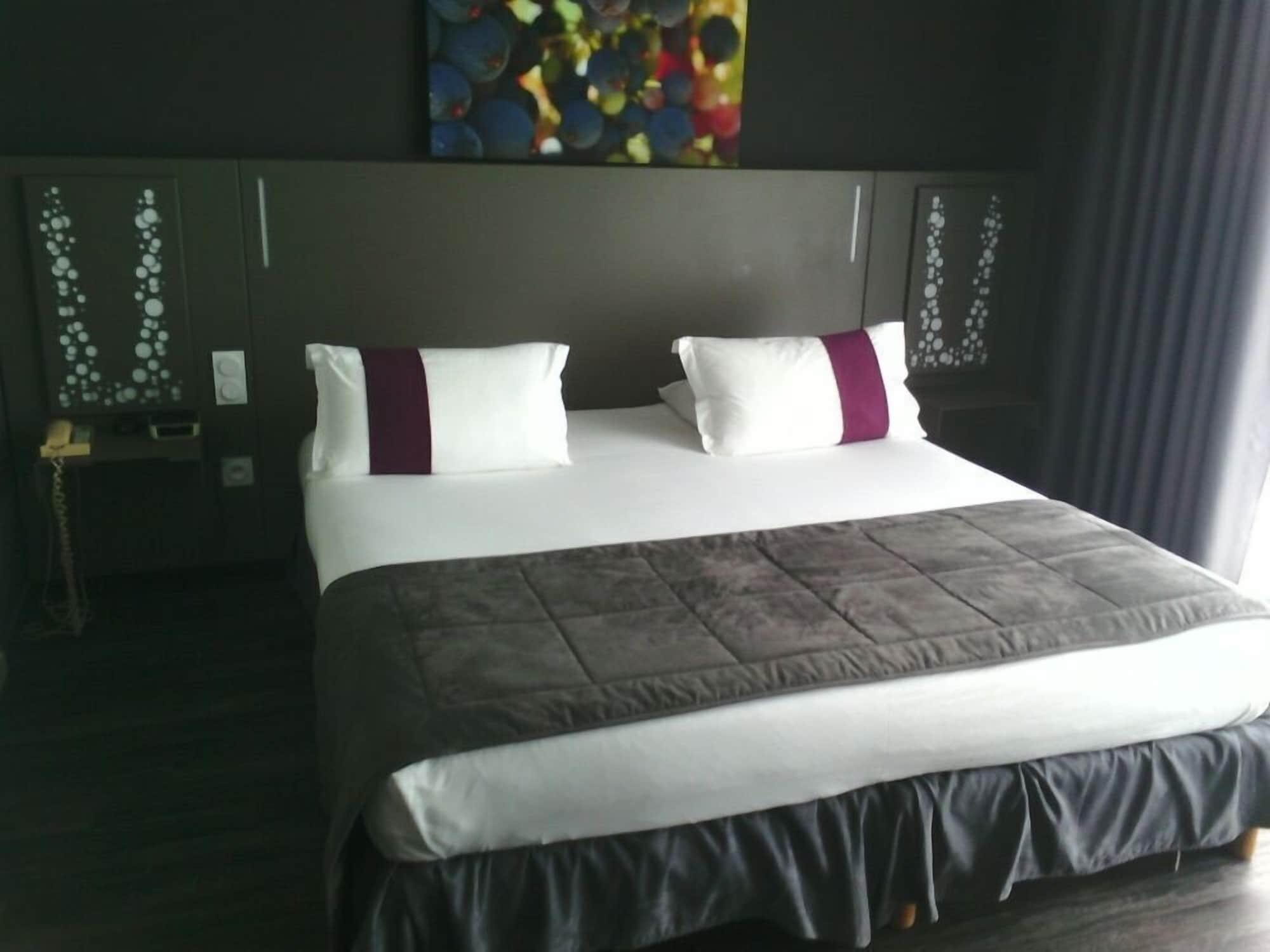 Golf Hotel Colvert - Room Service Disponible Levernois Exterior photo