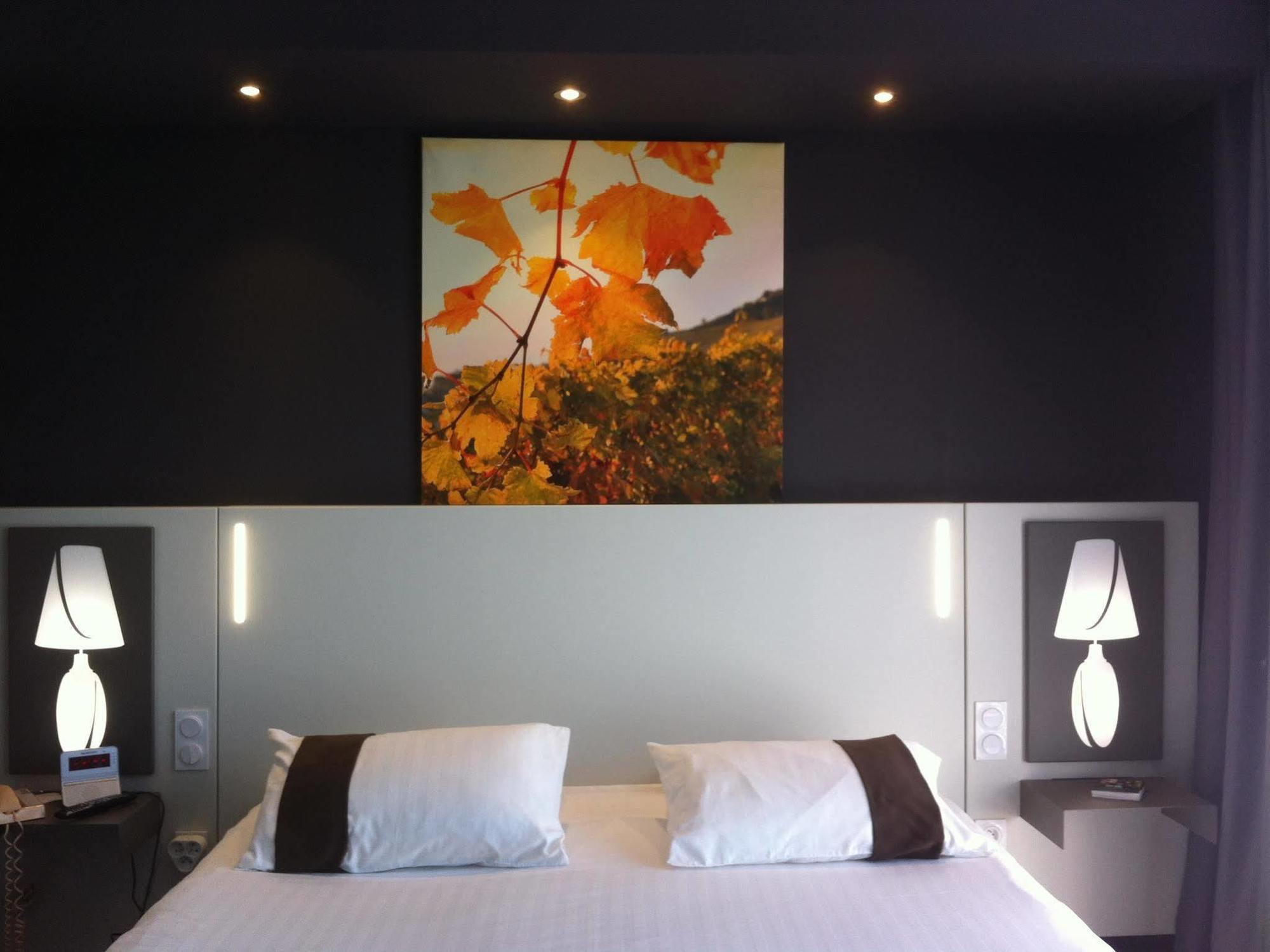 Golf Hotel Colvert - Room Service Disponible Levernois Exterior photo